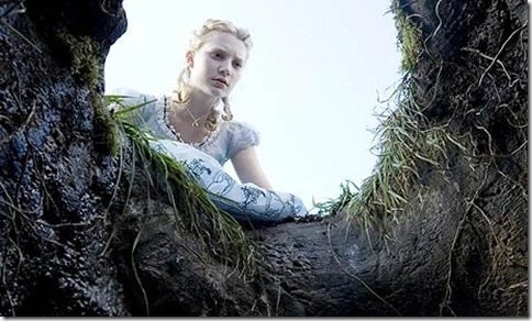 Mia-Wasikowska-in-Alice-i-001